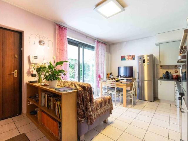 Villa Indipendente in vendita a Giussano, Lombardia
