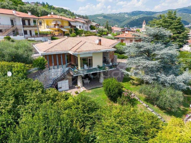 Villa Indipendente in vendita a Grezzana, Veneto