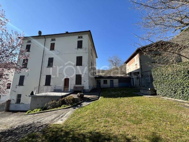 Villa Indipendente in vendita a Bardi, Reggio Emilia