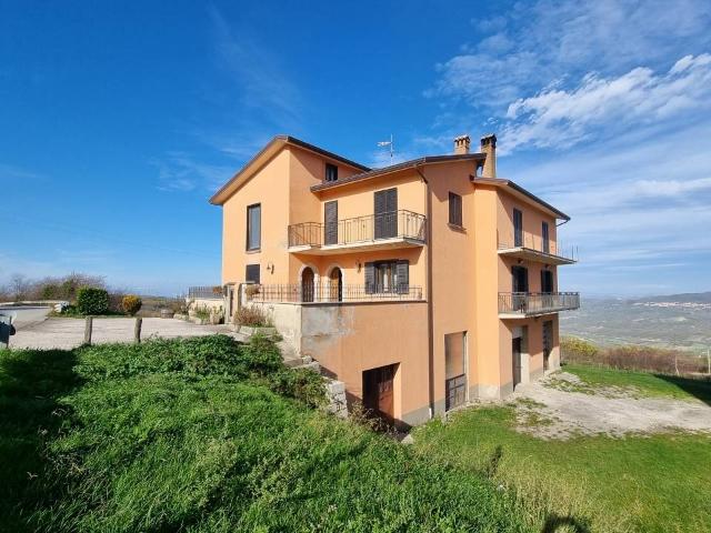 Villa Indipendente in vendita a Guardia Lombardi, Campania