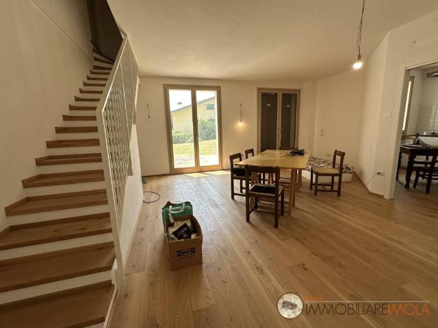 Villa Indipendente in vendita a Nuovo Circondario Imolese, Imola