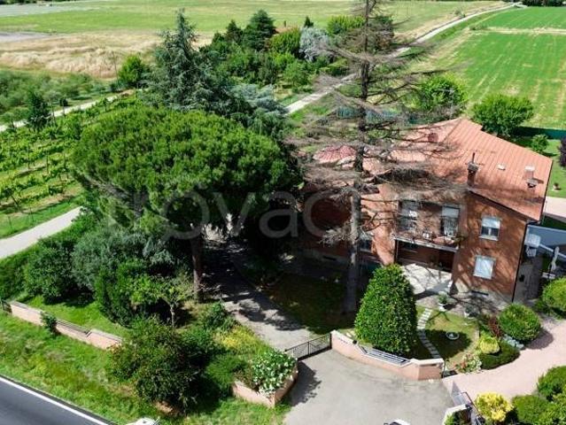 Villa Indipendente in vendita a Nuovo Circondario Imolese, Imola