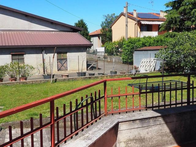 Villa Indipendente in vendita a Cassano D'adda, Lombardia