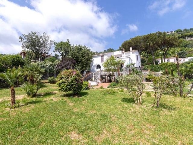 Villa Indipendente in vendita a Piripissa, Ischia