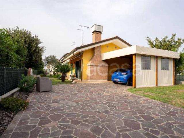 Villa Indipendente in vendita a Ca' Gamba, Jesolo