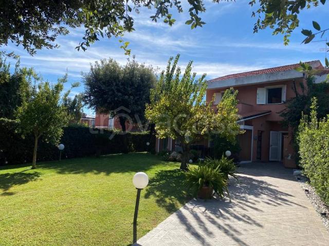 Villa Indipendente in vendita a Ladispoli, Roma Capitale