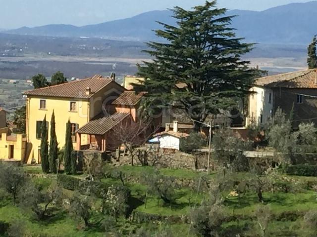 Villa Indipendente in vendita a Lamporecchio, Pistoia