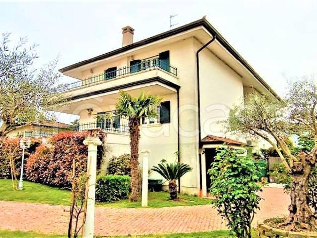 Villa Indipendente in vendita a Bevazzana, Latisana