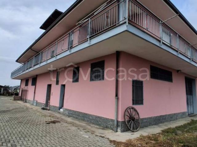 Villa Indipendente in vendita a Piemonte, Vercelli