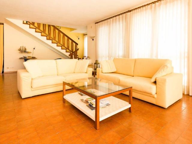 Villa Indipendente in vendita a Lignano Pineta