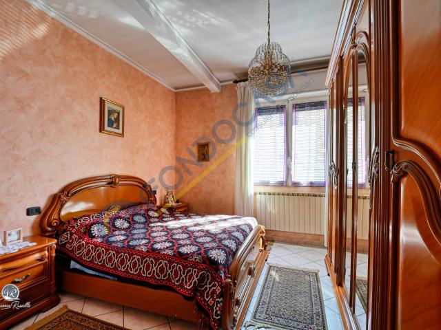 Villa Indipendente in vendita a Limbiate, Lombardia