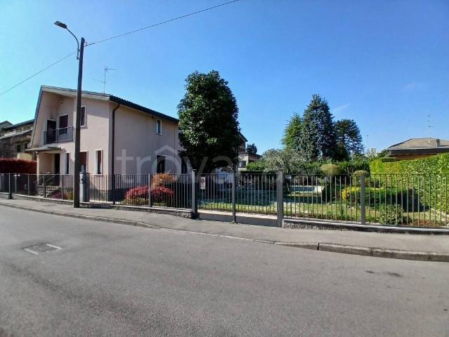 Villa Indipendente in vendita a Bareggia, Lissone