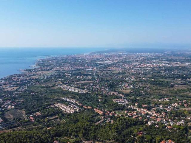 Villa Indipendente in vendita a Montenero Alto, Livorno