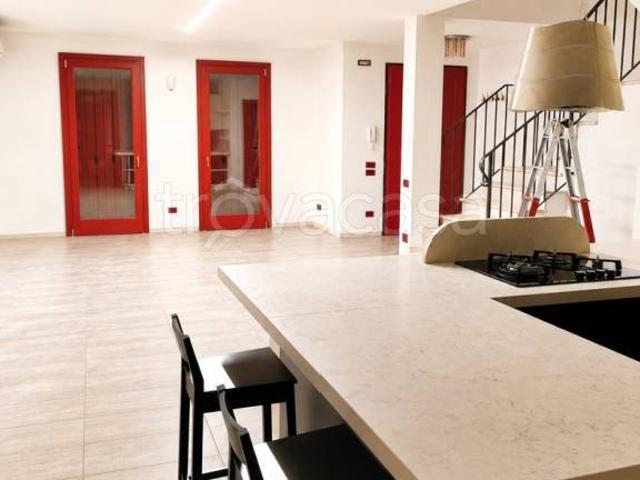 Villa Indipendente in vendita a Longare, Veneto