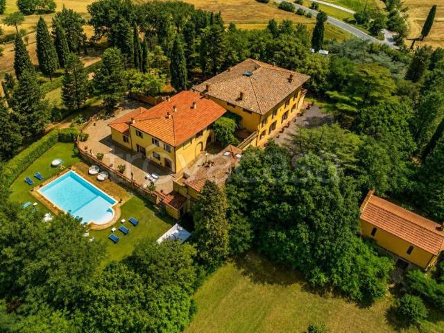 Villa Indipendente in vendita a Lucignano, Toscana