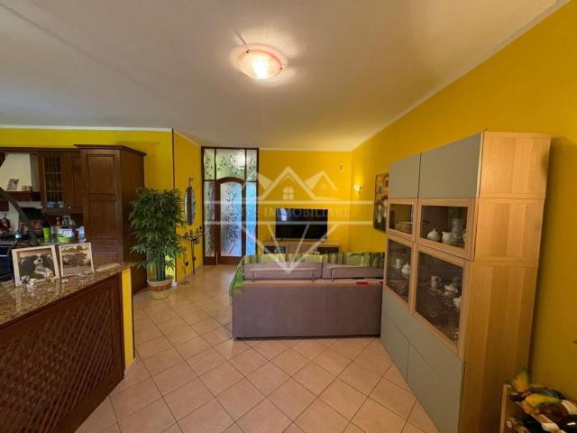 Villa Indipendente in vendita a Carrara, Toscana