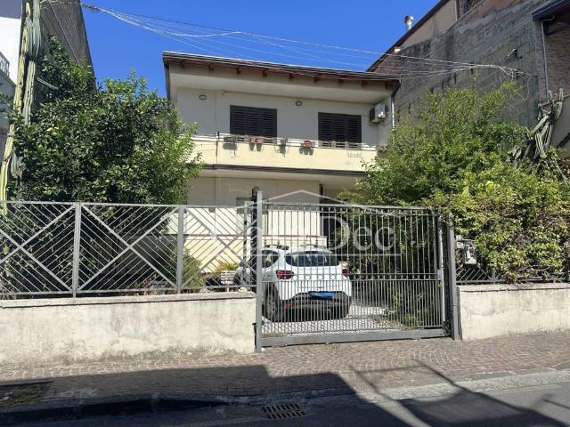 Villa Indipendente in vendita a Lusciano, Caserta