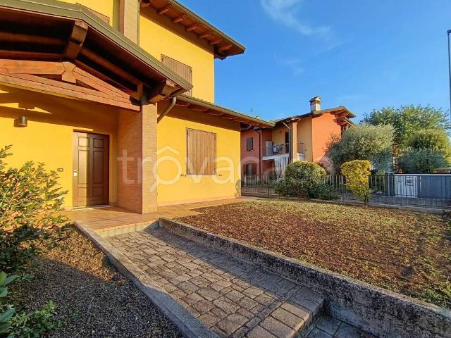 Villa Indipendente in vendita a Manerbio, Brescia