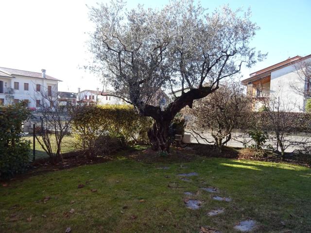Villa Indipendente in vendita a Fonte, Maser