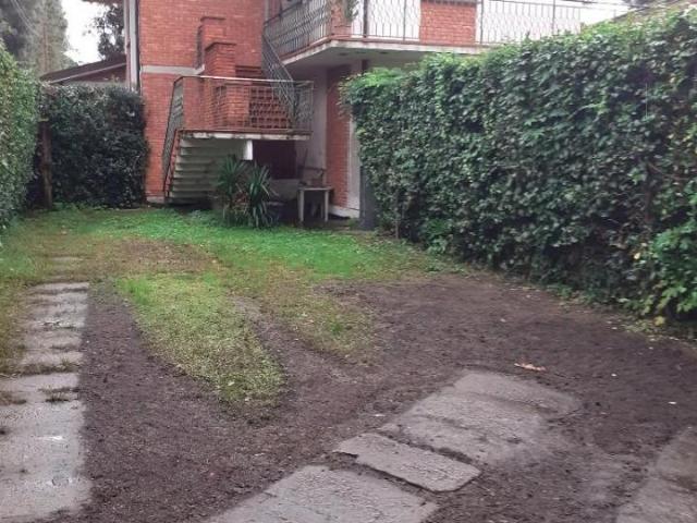 Villa Indipendente in vendita a Marina Di Massa, Toscana
