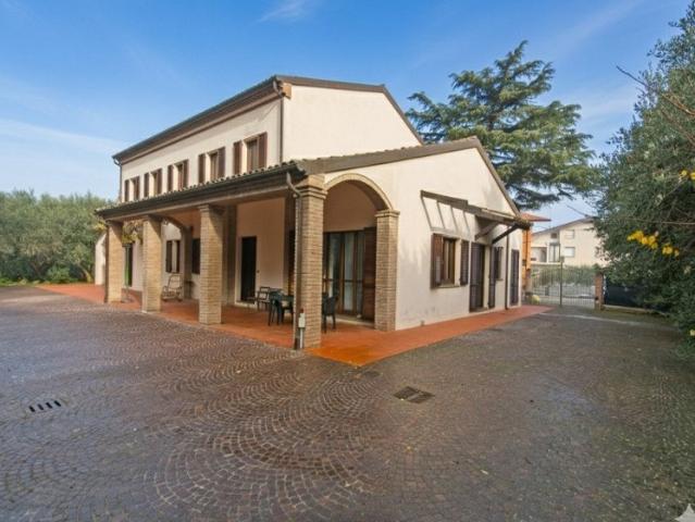 Villa Indipendente in vendita a Misano Brasile, Misano Adriatico