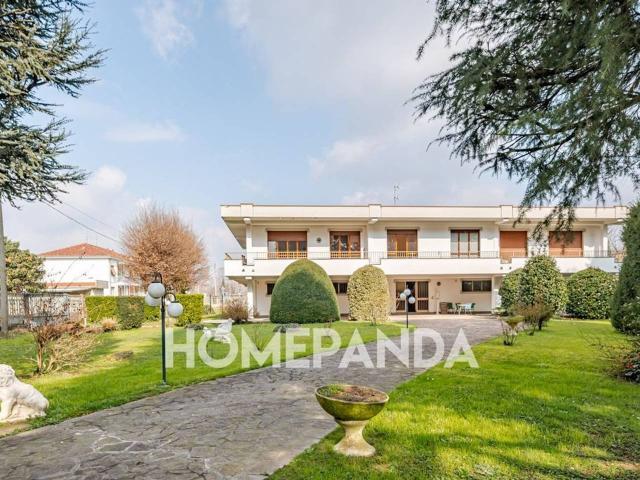 Villa Indipendente in vendita a Misinto, Lombardia