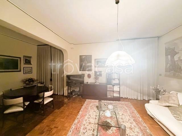 Villa Indipendente in vendita a Modena, Reggio Emilia