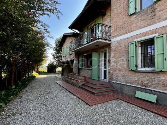 Villa Indipendente in vendita a Modena, Reggio Emilia