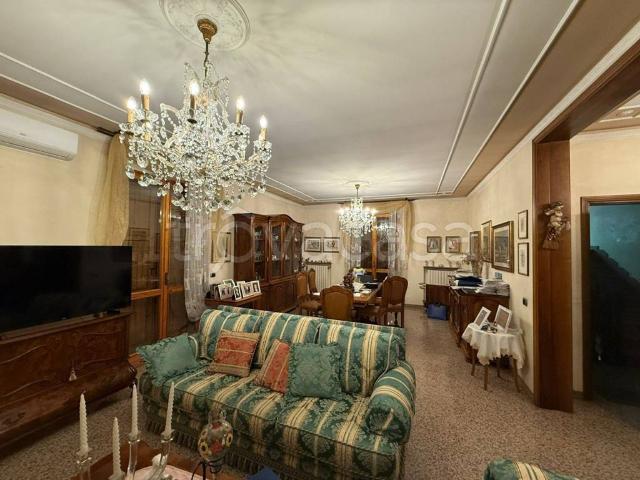 Villa Indipendente in vendita a Buon Pastore-Sant'Agnese-San Damaso, Modena