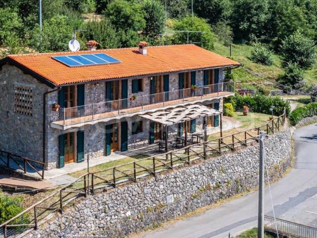 Villa Indipendente in vendita a Unione Comuni Garfagnana, Molazzana