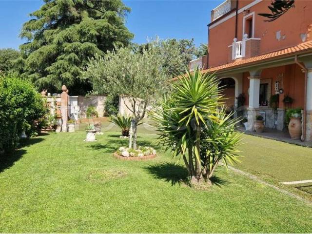 Villa Indipendente in vendita a Marche, Ancona