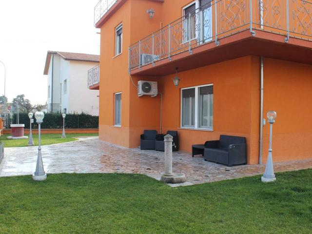 Villa Indipendente in vendita a Borghetto, Marche