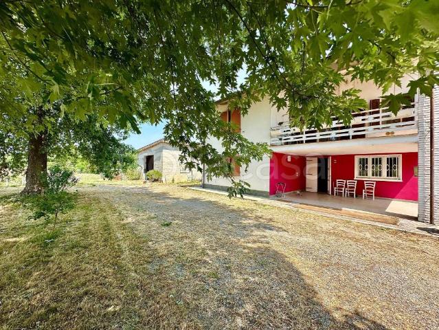 Villa Indipendente in vendita a Montechiarugolo, Reggio Emilia