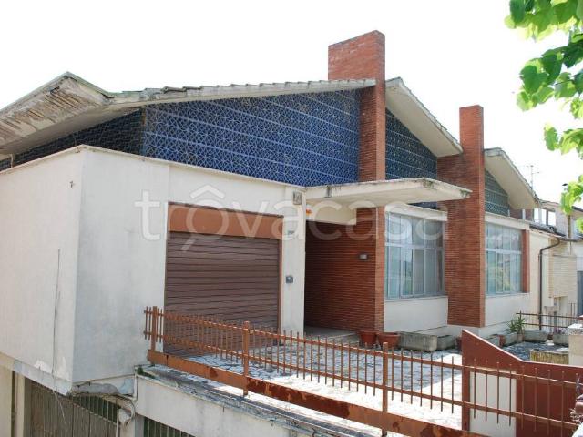 Villa Indipendente in vendita a Marche, Fermo