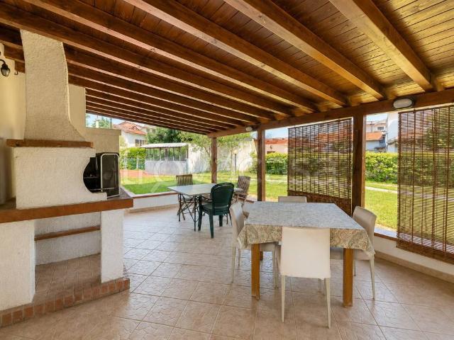 Villa Indipendente in vendita a Montello, Lombardia