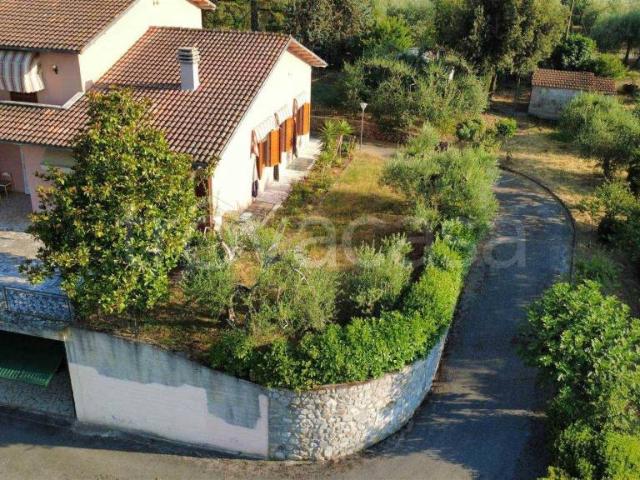 Villa Indipendente in vendita a Abbadia Di Montepulciano, Toscana