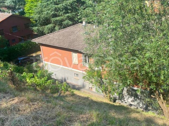 Villa Indipendente in vendita a Ca' Bazzone, Monterenzio