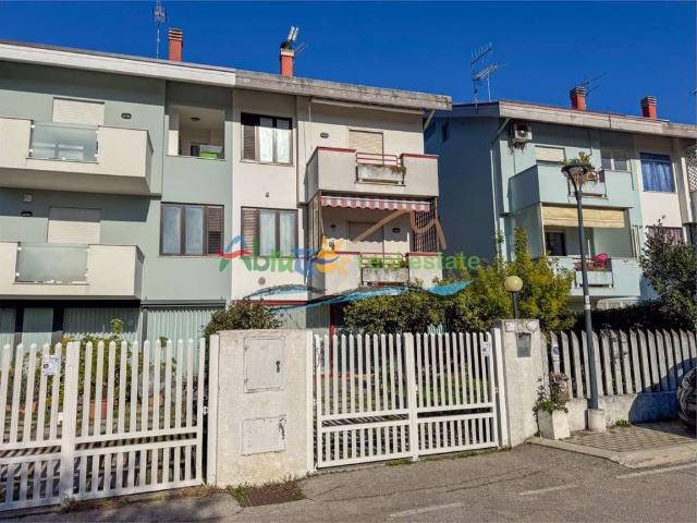 Villa Indipendente in vendita a Montesilvano, Abruzzo