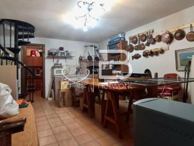 Villa Indipendente in vendita a Capanne, Montignoso
