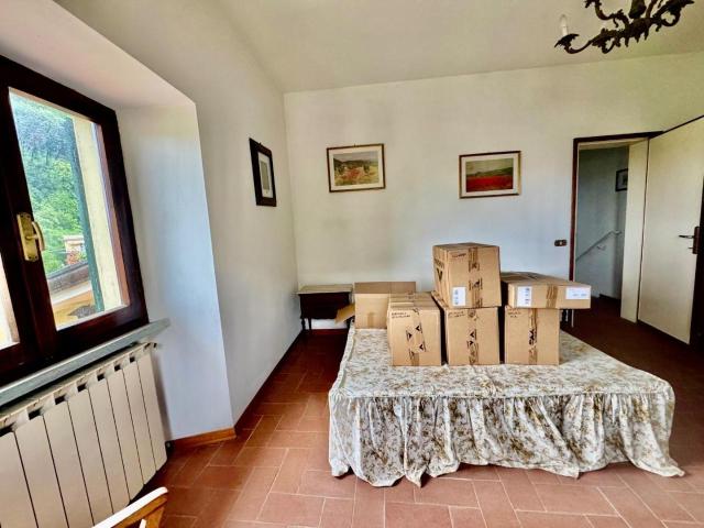 Villa Indipendente in vendita a Capanne, Montignoso