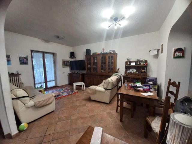Villa Indipendente in vendita a Montignoso, Toscana