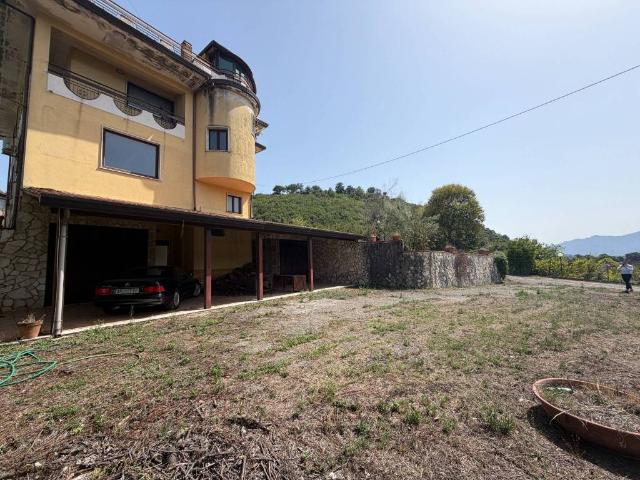 Villa Indipendente in vendita a Borgo, Montoro