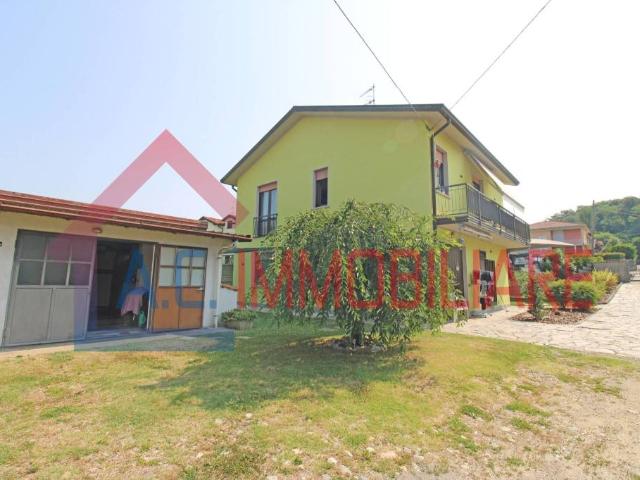 Villa Indipendente in vendita a Mornago, Lombardia