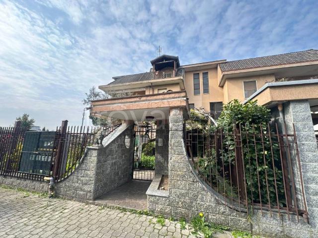 Villa Indipendente in vendita a Muggiò, Lombardia