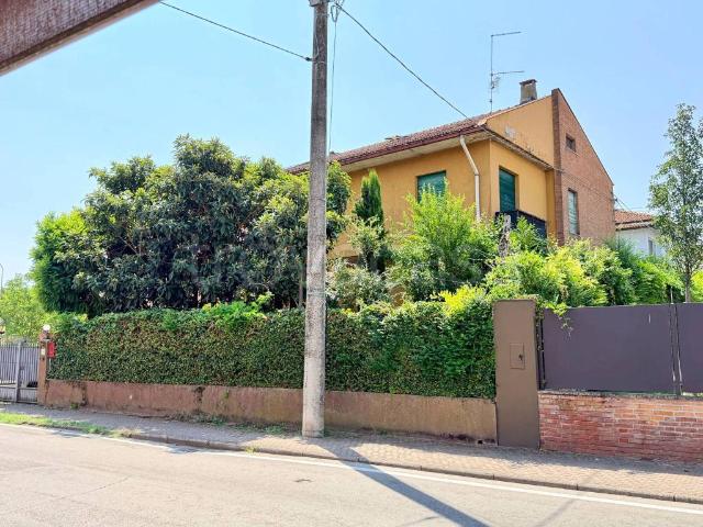 Villa Indipendente in vendita a Noceto, Reggio Emilia