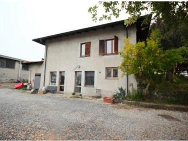 Villa Indipendente in vendita a Novedrate, Lombardia
