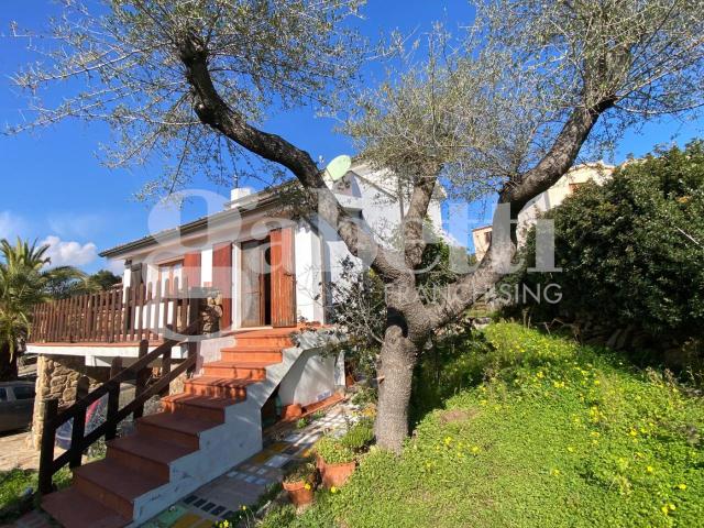 Villa Indipendente in vendita a San Pantaleo, Sassari