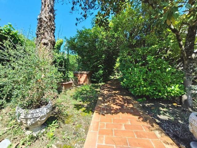 Villa Indipendente in vendita a Petignano, Orte