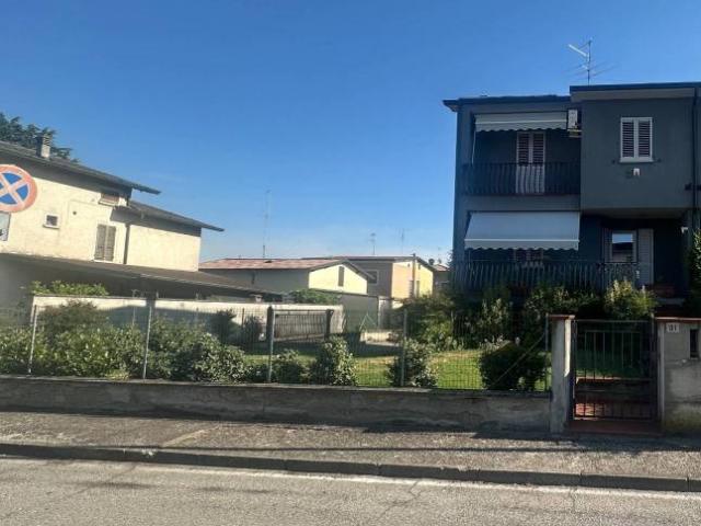 Villa Indipendente in vendita a Unione dei Comuni Bassa Bresciana Occidentale, Orzinuovi
