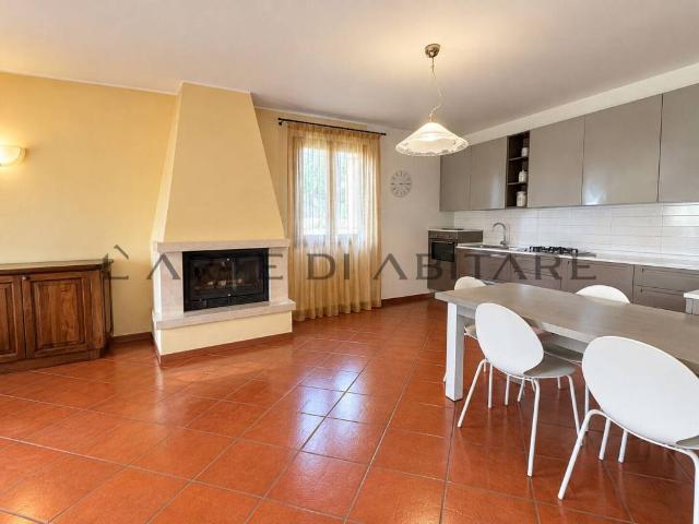 Villa Indipendente in vendita a Castagnole, Paese